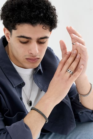collana da uomo cavaliere h5 Immagine5